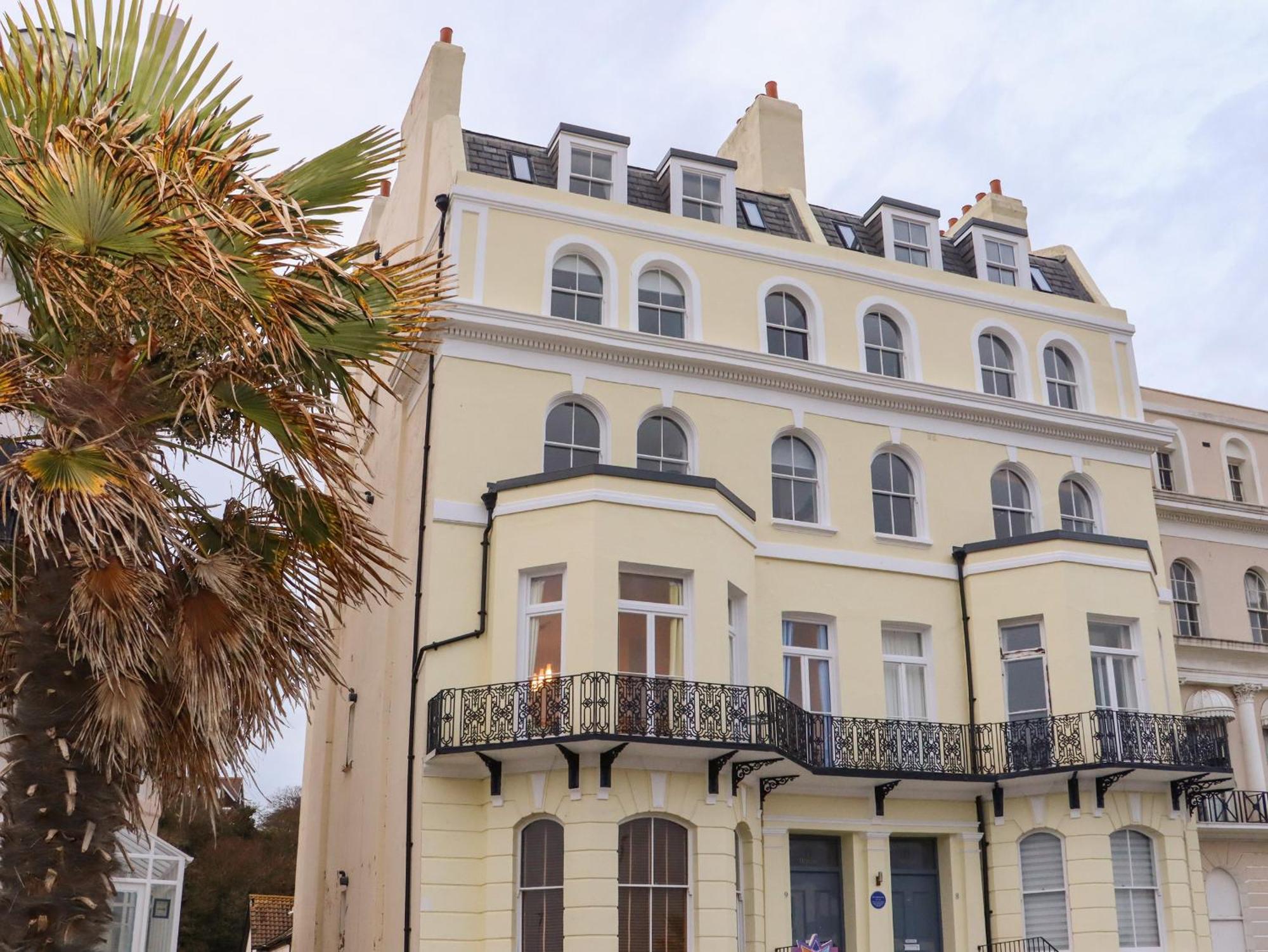 Apartamento The Old Spy Headquarters Folkestone Exterior foto